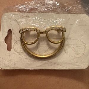 Eye Glasses Brooch To Hold Glasses Crystals NEW